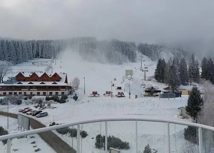 Ξενοδοχείο με διαμερίσματα Sleepwell Czarna Gora 3*